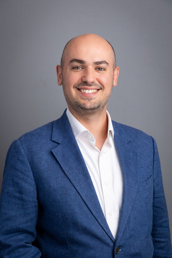 Dr. Morgan Manifacier