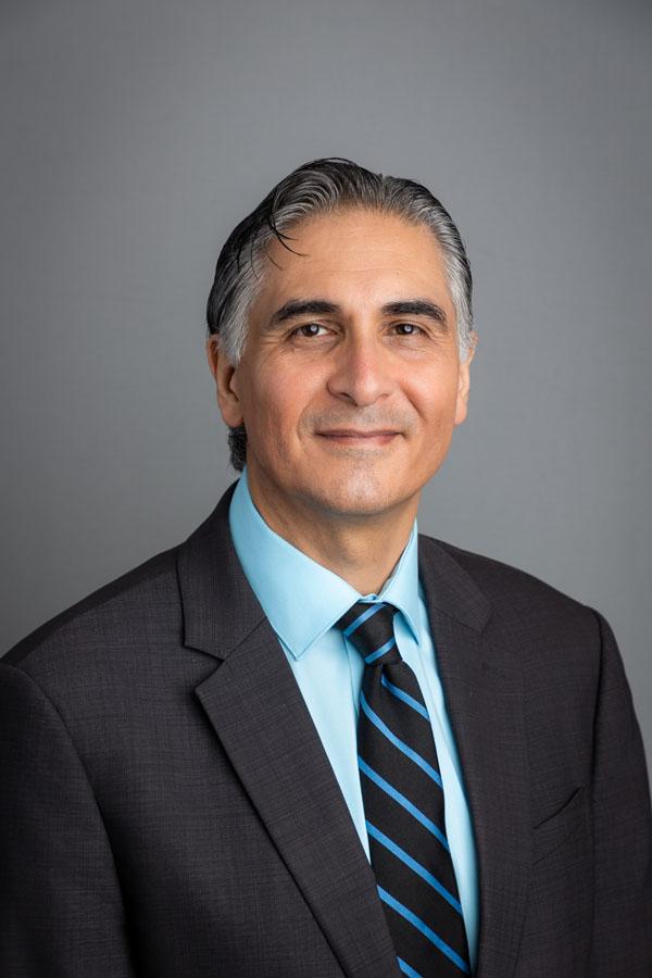 Dr. Alfredo Colman